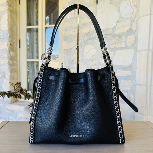 Michael Kors Mina LARGE Chain Shoulder/ Continental Wallet Leather Black NWT - Picture 2 of 14